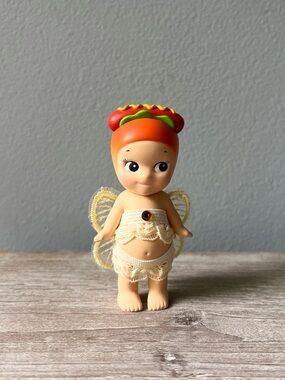 SONNY ANGEL Hot Dog Figurine - Snack Series